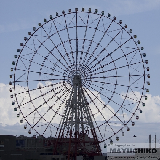 観覧車と夏の空・・・